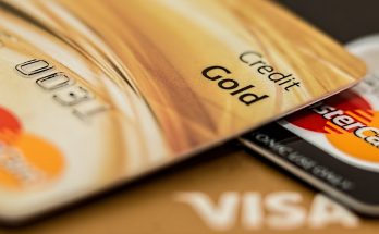 master-card-visa-credit-card-gold