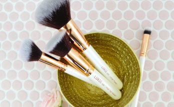 How to clean your makeup brushes