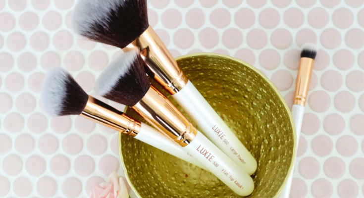How to clean your makeup brushes