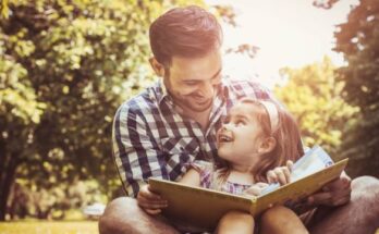 dad-and-daughter-reading