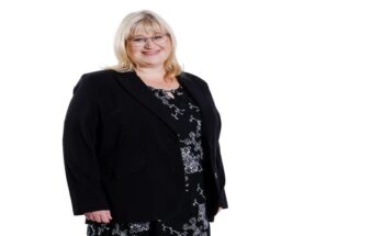 Michelle Moss - Signium Africa (002)