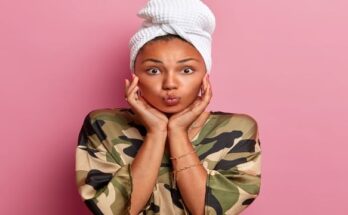 Girl in towel LR (002)