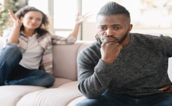 wife-and-husband-arguing-crying-misunderstanding