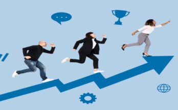 business-people-rushing-towards-success