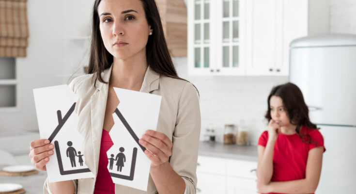 portrait-woman-sad-divorcing