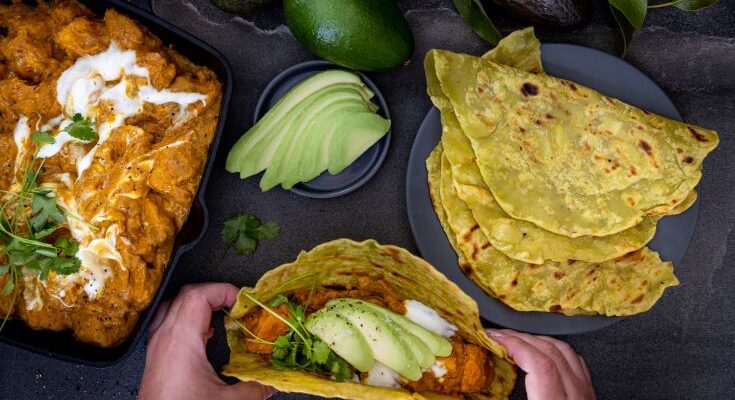 Chicken Curry with Avo Roti