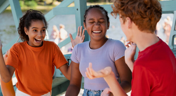 teenagers-having-fun-summer