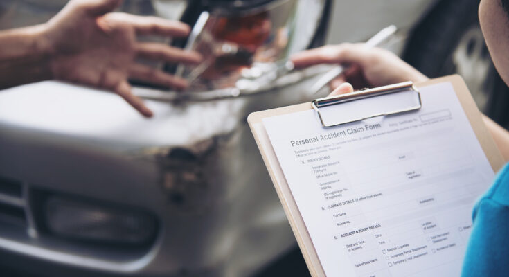 insurance-agent-working-during-site-car-accident-claim-process-people-car-insurance-claim