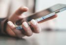How WhatsApp Empowers Frontline and Deskless Employees